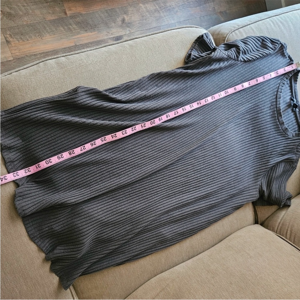 Gray Ribbed Women's Top - Picture 12 of 13